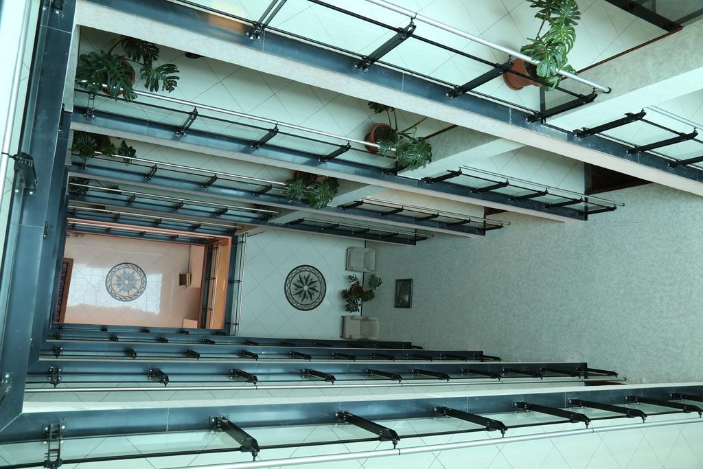 Afarensis International Hotel Addis Abeba Buitenkant foto