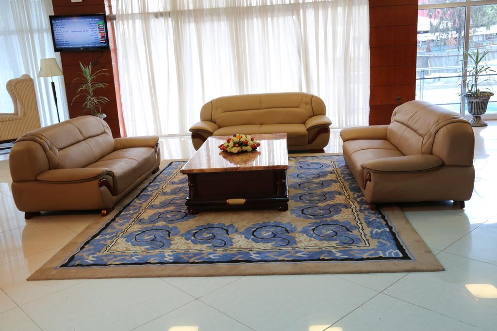 Afarensis International Hotel Addis Abeba Buitenkant foto