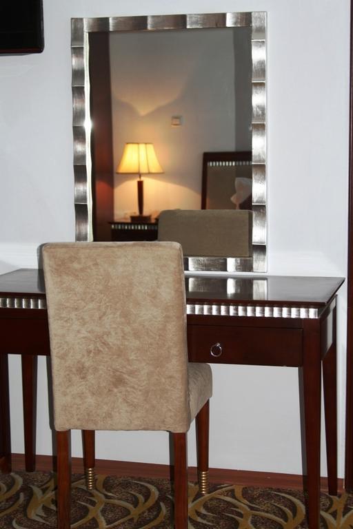 Afarensis International Hotel Addis Abeba Buitenkant foto
