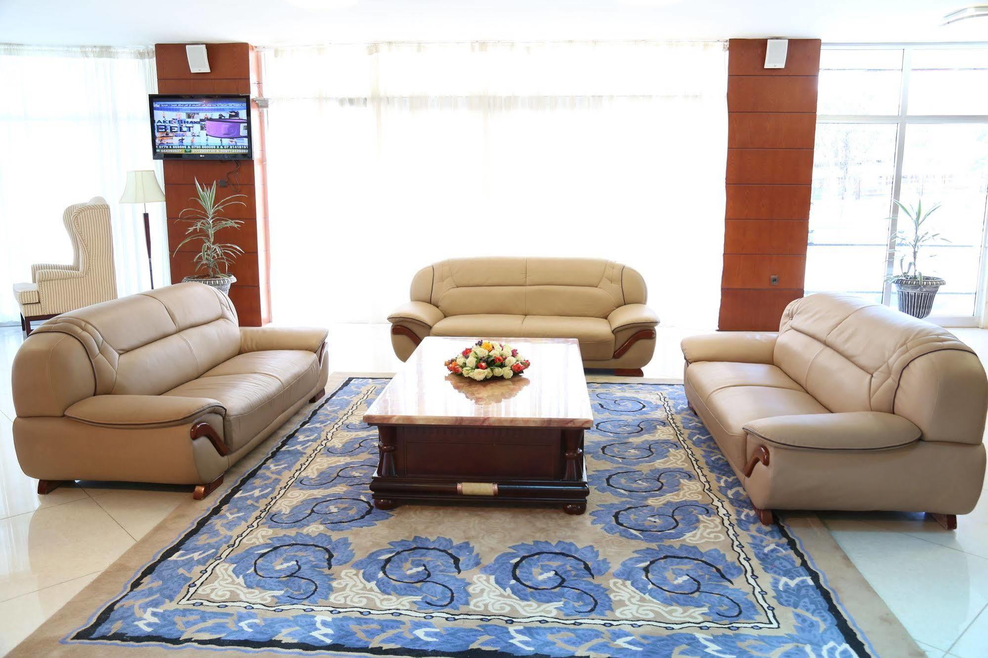Afarensis International Hotel Addis Abeba Buitenkant foto