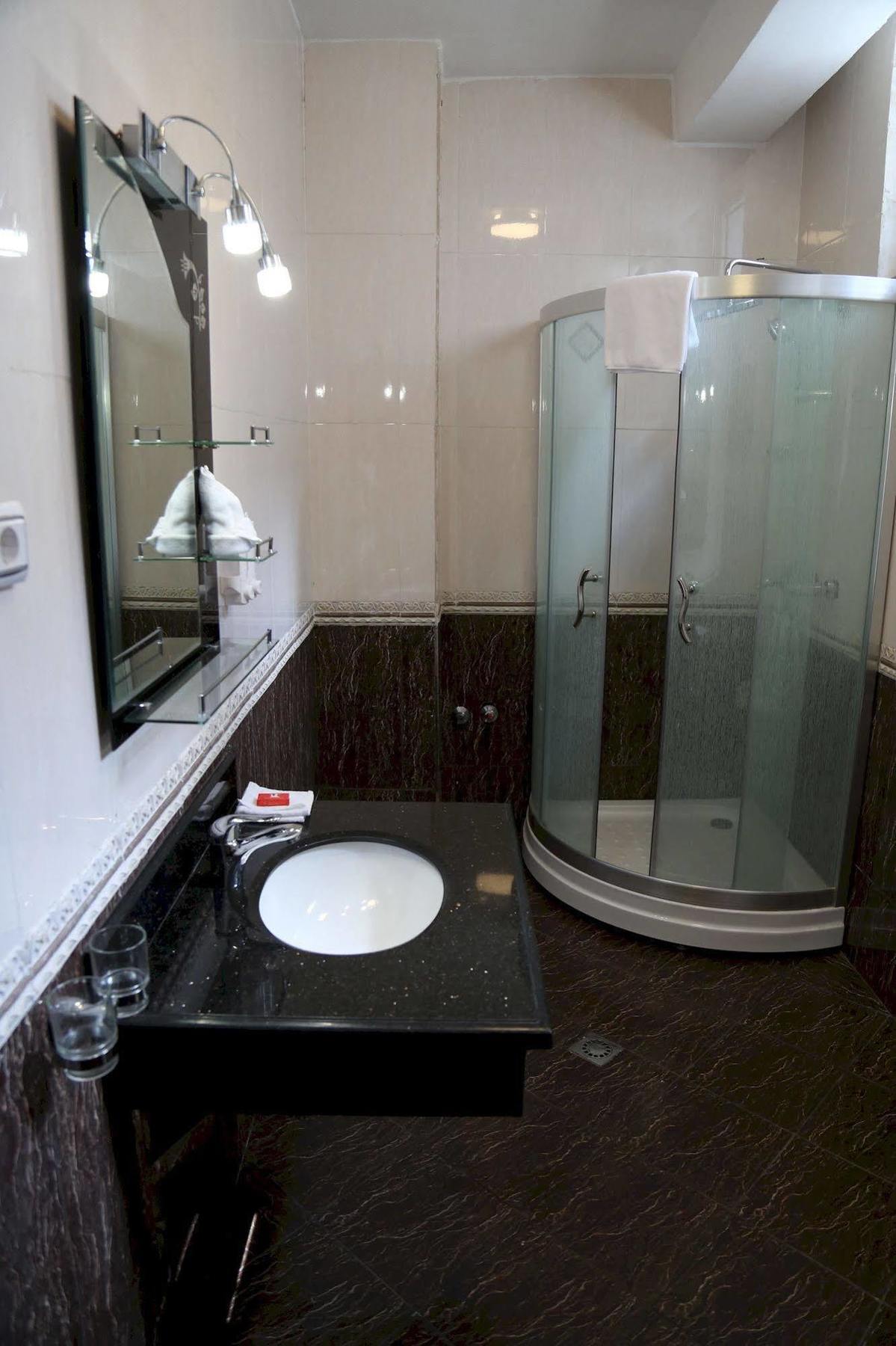 Afarensis International Hotel Addis Abeba Buitenkant foto